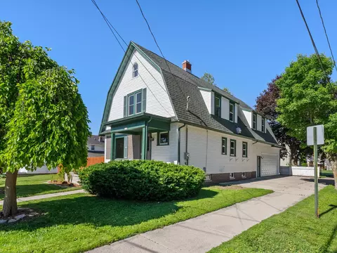 1128 N 11th, Manitowoc, WI 54220