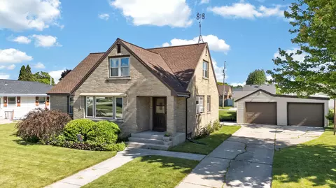 2114 Arizona, Sheboygan, WI 53081
