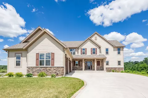 n88w18648 Duke, Menomonee Falls, WI 53051