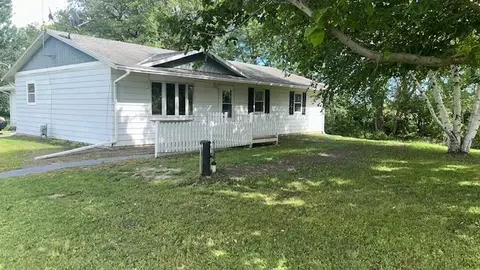 637 200th, Paris, WI 53182