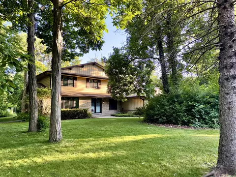 12785 W Bobwood, New Berlin, WI 53151