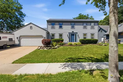 1232 Cavalier, Waukesha, WI 53186