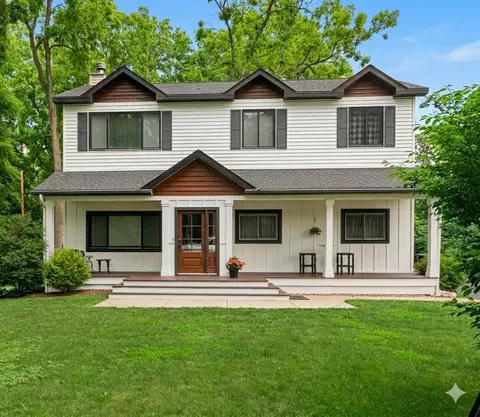 n2436 Shore View Drive, Lake Geneva, WI 53147