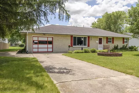 321 Macarthur, Mukwonago, WI 53149