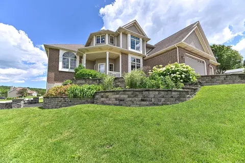 1299 Pheasant, Lake Geneva, WI 53147