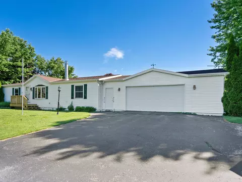 220 N Packer, Manitowoc, WI 54220
