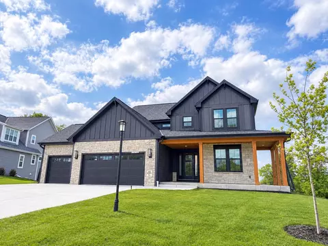 n66w21485 Sagebrush, Menomonee Falls, WI 53051