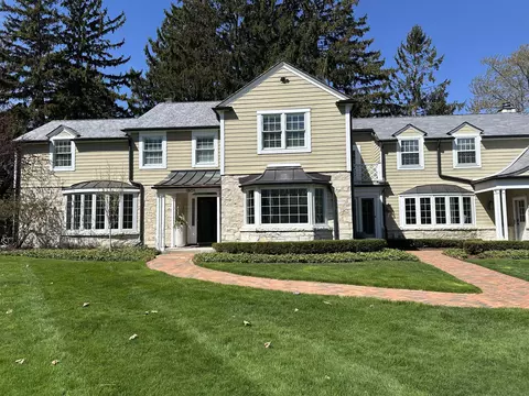 1801 E Fox, Fox Point, WI 53217