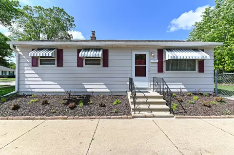 9730 W Keefe, Milwaukee, WI 53222