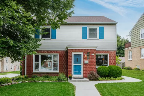 4315 N Alpine, Shorewood, WI 53211