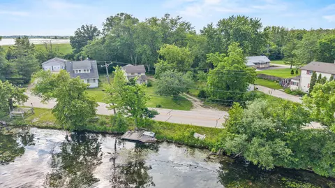 7110 N Tichigan, Waterford, WI 53185