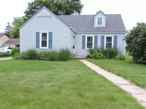 127 N Pleasant, Jefferson, WI 53549
