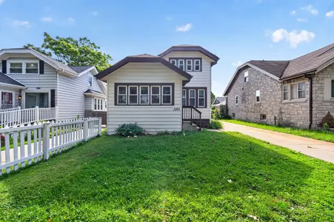 2562 N 59th, Milwaukee, WI 53210