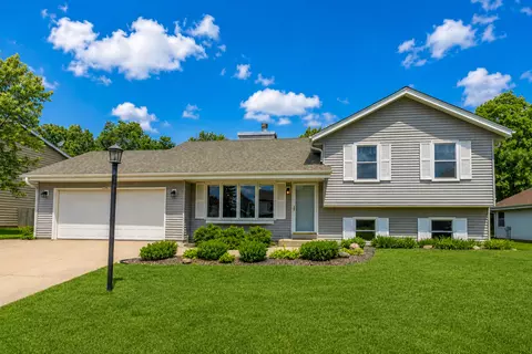 n50w14230 Fairmount, Menomonee Falls, WI 53051