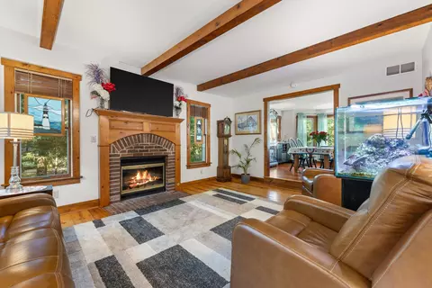 w326s1480 Forest Hls, Delafield, WI 53018