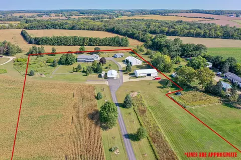 9702 W State Road 81, Newark, WI 53511