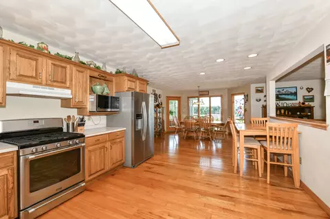 Kitchen - 9702 W State Road 81, Newark, WI 53511 photo 4 of 5