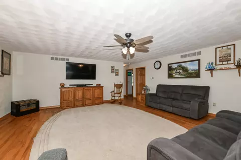 Living - 9702 W State Road 81, Newark, WI 53511 photo 3 of 4