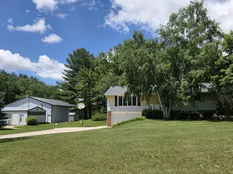 6051 Blueberry, Addison, WI 53002