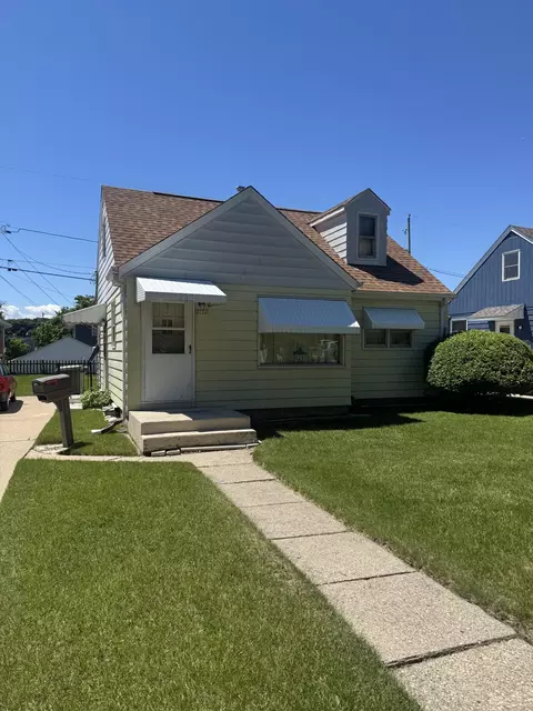 3777 S 24th, Milwaukee, WI 53221