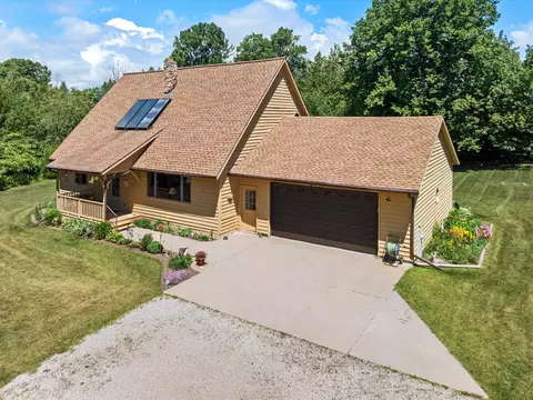 3418 W Twin, Kossuth, WI 54241