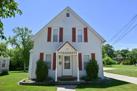 215 W Chestnut, Port Washington, WI 53074