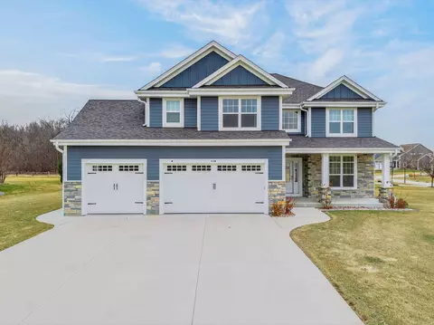 3128 W Hidden Oaks, Franklin, WI 53132