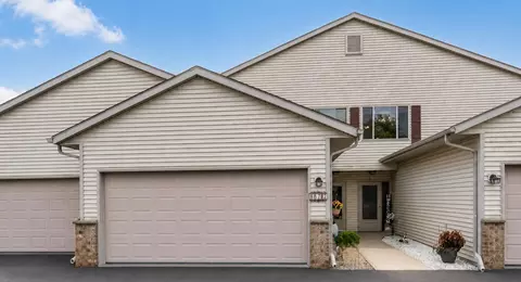 987 Roseland # 2, Kewaskum, WI 53040