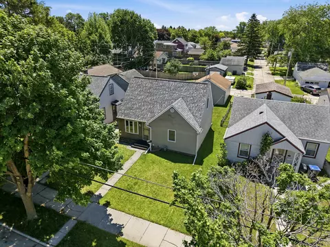 1615 Ashland, Sheboygan, WI 53081