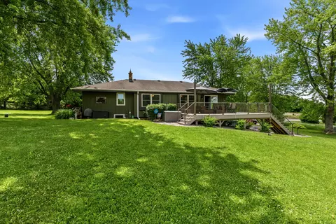 646 W Townline, Oconomowoc, WI 53066