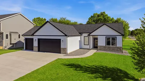 1291 Carolyn, Mayville, WI 53050