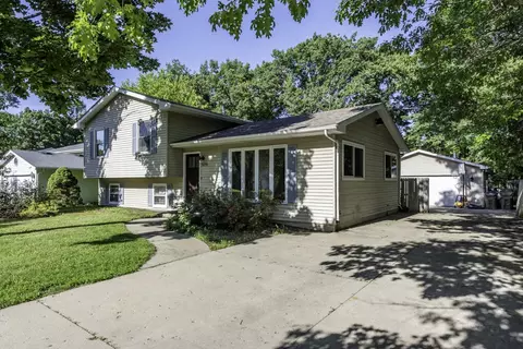 11211 8th, Pleasant Prairie, WI 53158