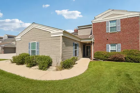 n16w26539 Tall Reeds #A, Pewaukee, WI 53072