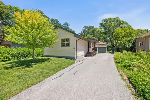 1019 S Sixth, De Pere, WI 54115