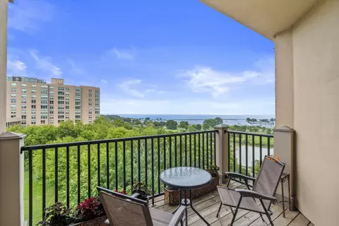 1300 N Prospect #420, Milwaukee, WI 53202