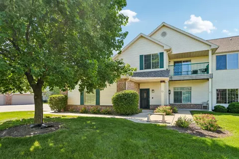 118 Pheasant #D, Johnson Creek, WI 53038