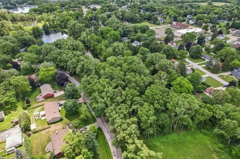 Lt2 Marianne, Big Bend, WI 53103