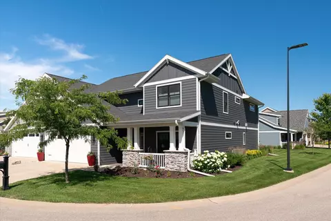 329 River, La Crosse, WI 54601