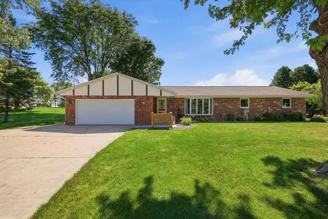 4112 Mueller, Hartford, WI 53027