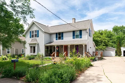 410 E Gillette, Viroqua, WI 54665