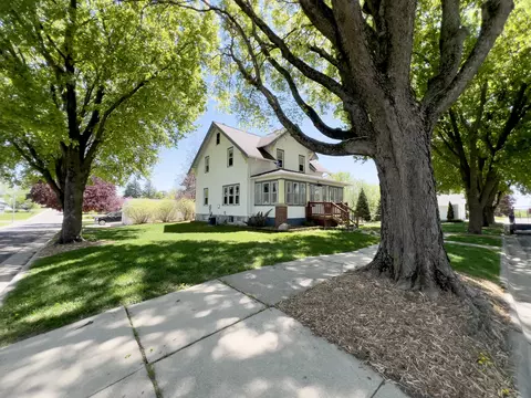 803 S S Pne, Caledonia, MN 55921