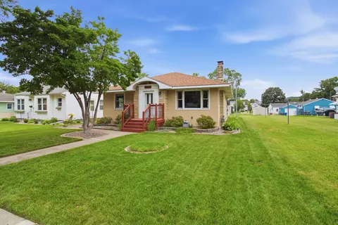 2321 Johnson, La Crosse, WI 54601