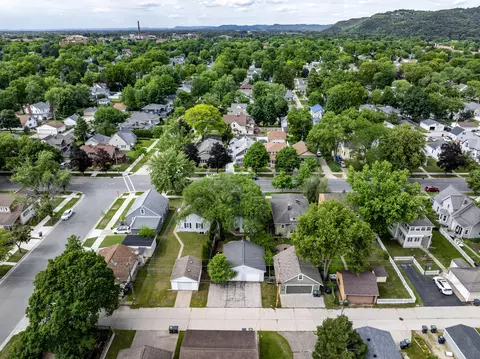 2110 Market, La Crosse, WI 54601