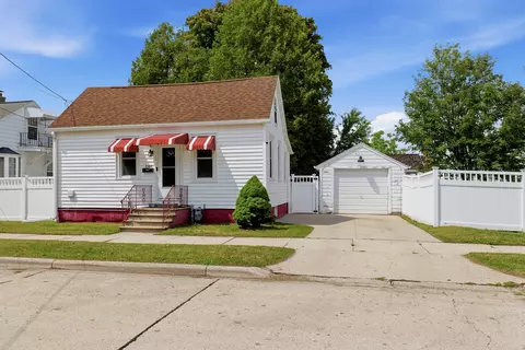 2104 11th, Two Rivers, WI 54241