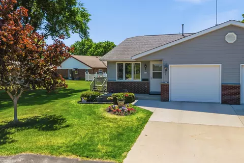 410 N 12th, Oostburg, WI 53070