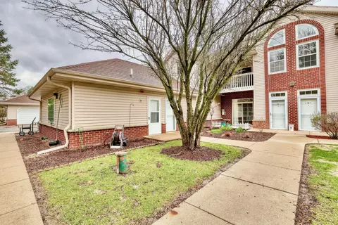 n43w32877 Rasmus #7F, Nashotah, WI 53058
