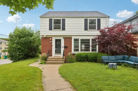 4315 N Wildwood, Shorewood, WI 53211