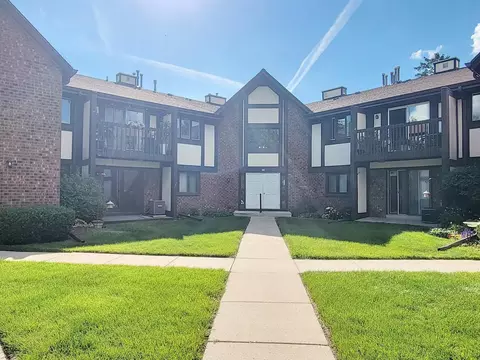 508 S Rochester #C, Mukwonago, WI 53149