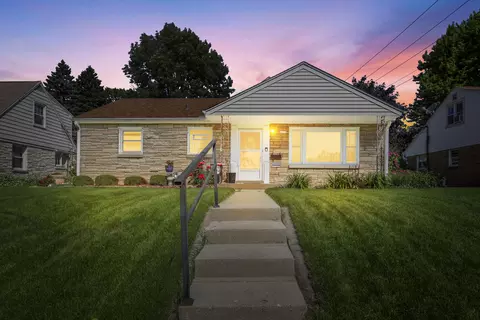 4310 W Anthony, Greenfield, WI 53219