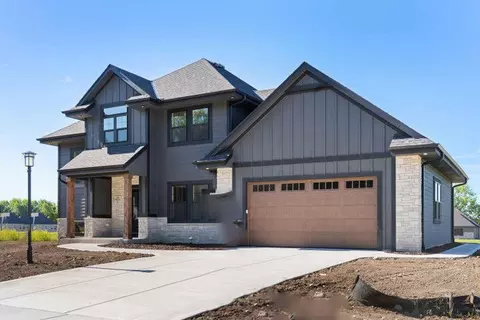 n66w21075 Sweet Clover, Menomonee Falls, WI 53051